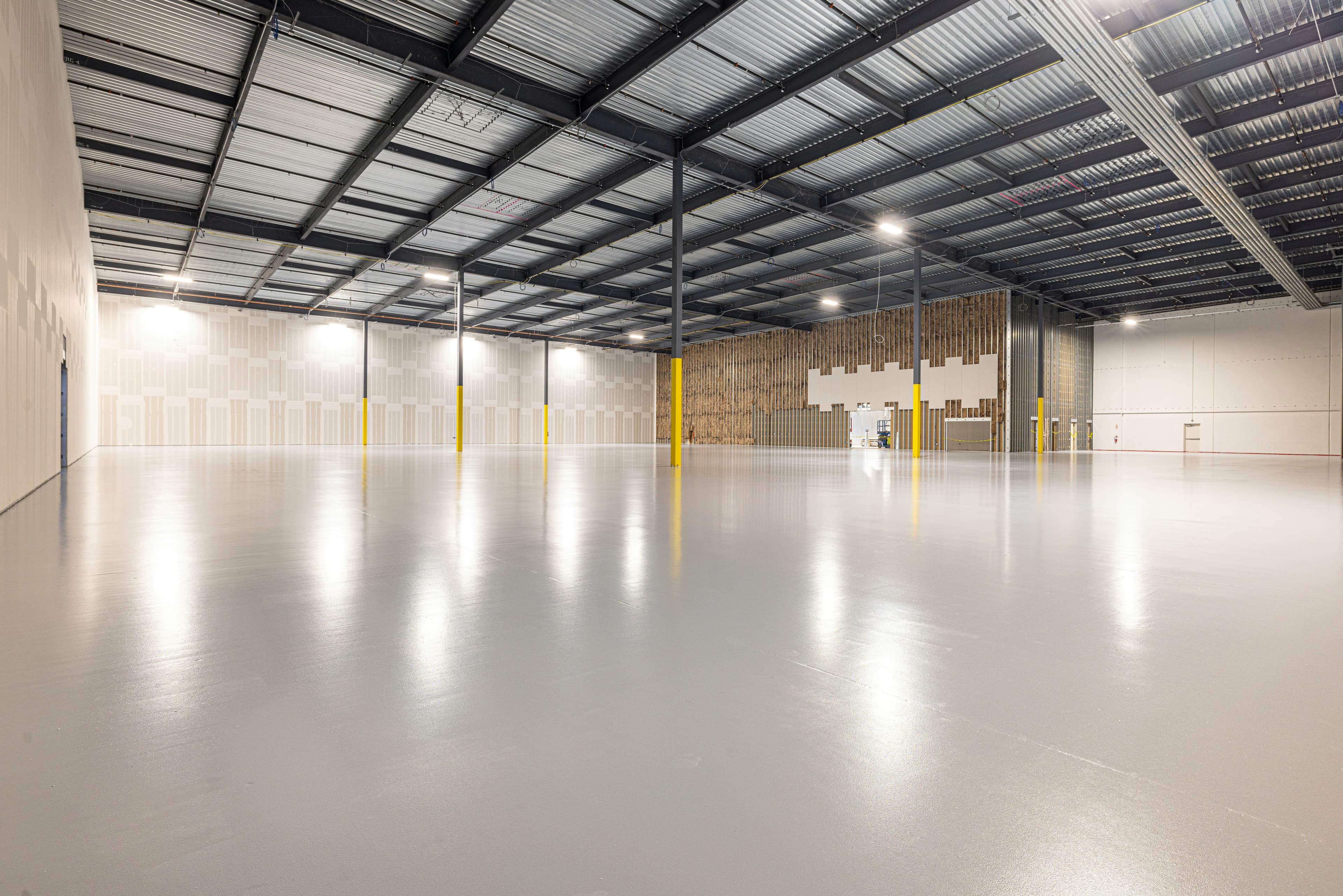 Solid color epoxy floor in commercial space